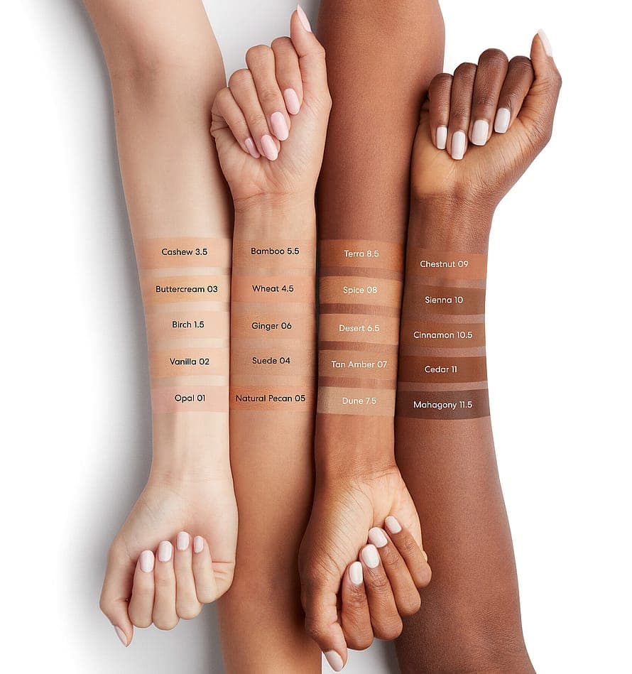 COMPLEXION RESCUE Tinted Moisturizer Natural Matte SPF 30 Chestnut 09