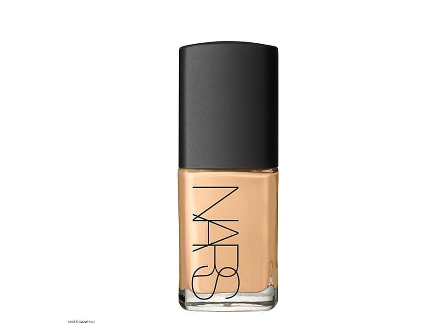 Sheer Glow Foundation Fiji