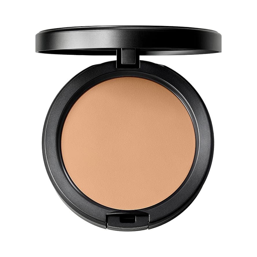 Studio Fix Plus Powder Foundation NC18