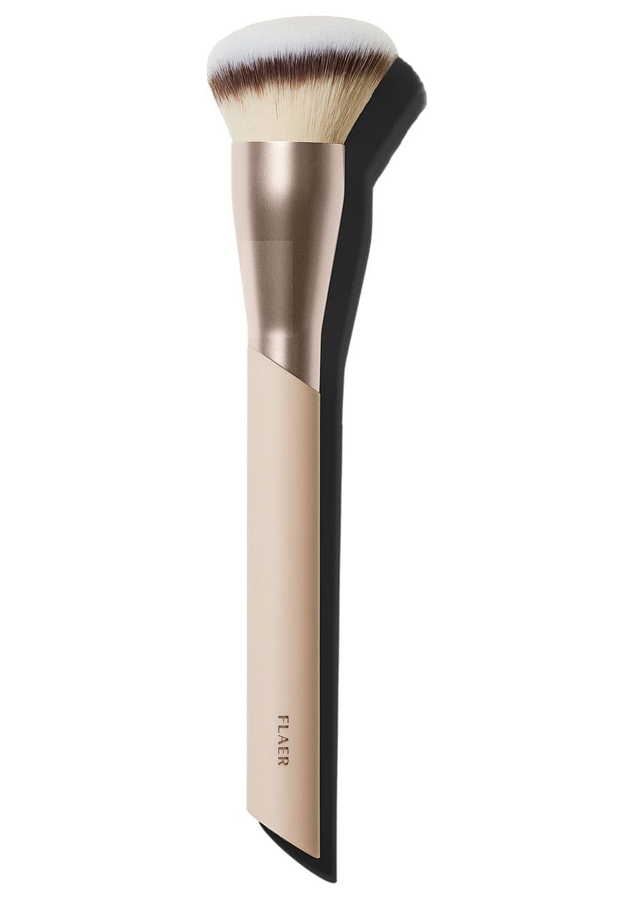109 Angled Flat Top Brush