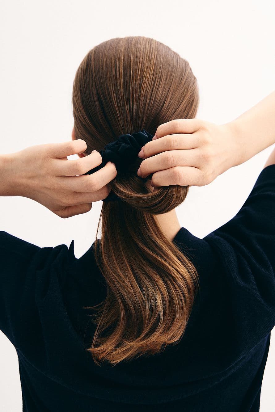 Silk Scrunchie Black